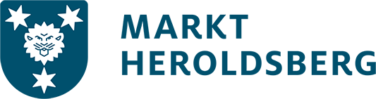 Logo des Marktes Heroldsberg: Links ein blaues Wappenschild mit weißem Löwenkopf und drei weißen Sternen, rechts der Schriftzug ‚MARKT HEROLDSBERG‘ in blauen Großbuchstaben